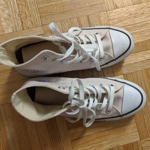 Converse Sneakers(light pink)